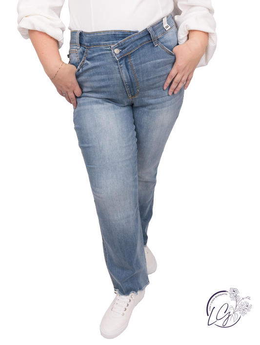 Curvy Victoria Dad Jean Straight By Judy Blue
