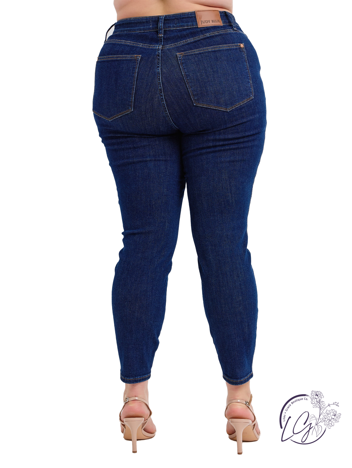 Curvy Serena Mid-Rise Tummy Control Classic by Judy Blue