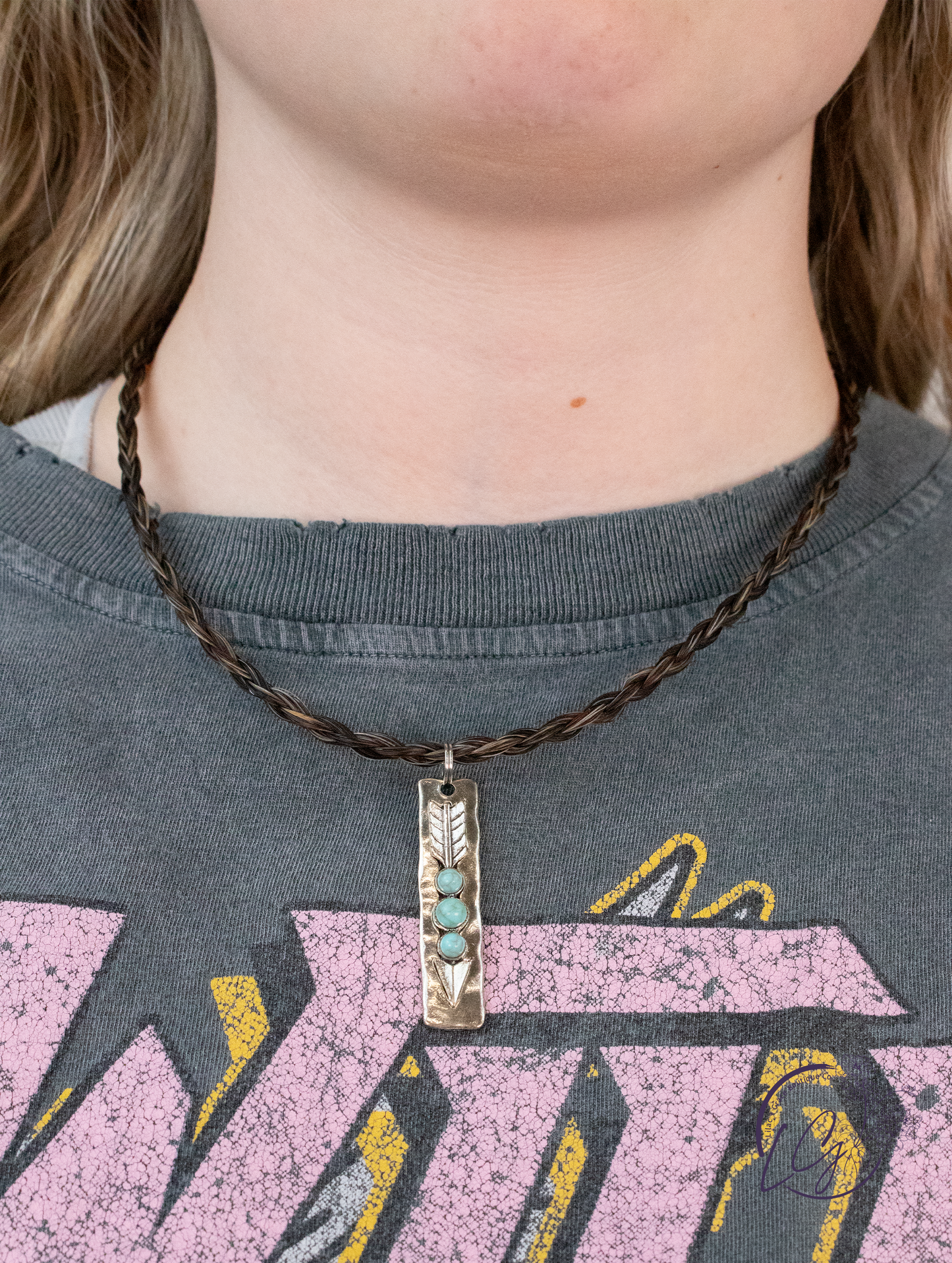 Lara Arrow Choker