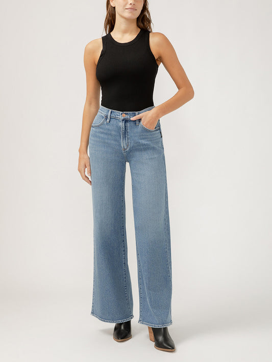 Pearl High Rise Ultra Wide Non-Distressed by Silver Jeans