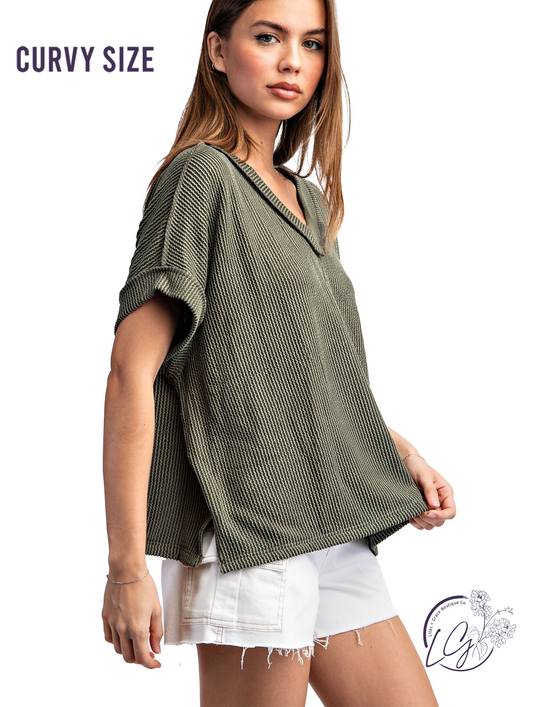 Curvy Sunfield Texture V-Neck Top