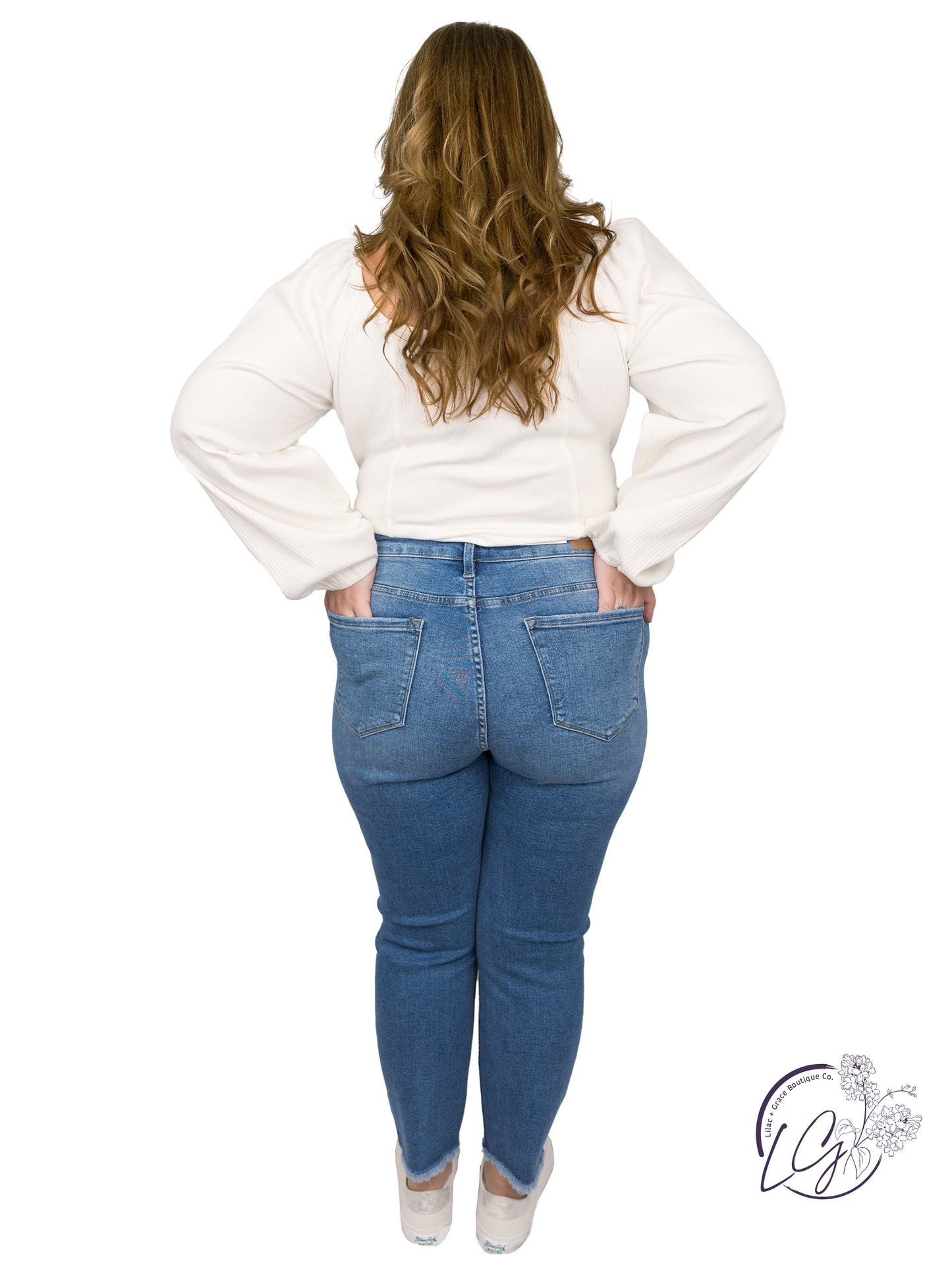 Curvy Octavia Embroidery Boyfriend By Judy Blue