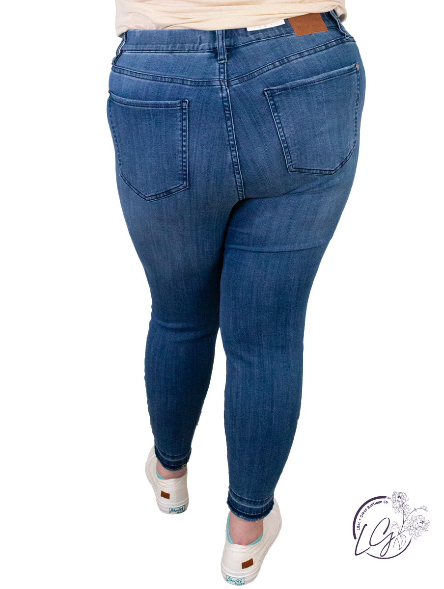 Curvy Dacey High Waist Skinny Jean By Judy Blue