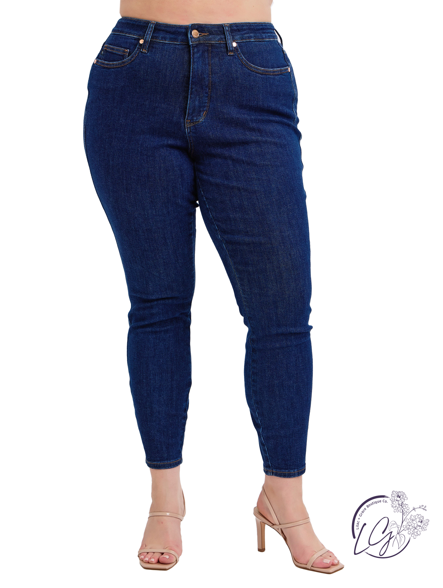 Curvy Serena Mid-Rise Tummy Control Classic by Judy Blue