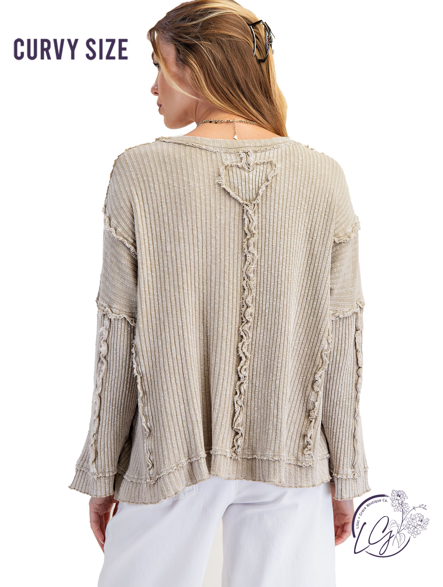 Curvy Rustic Heartbeat Pullover