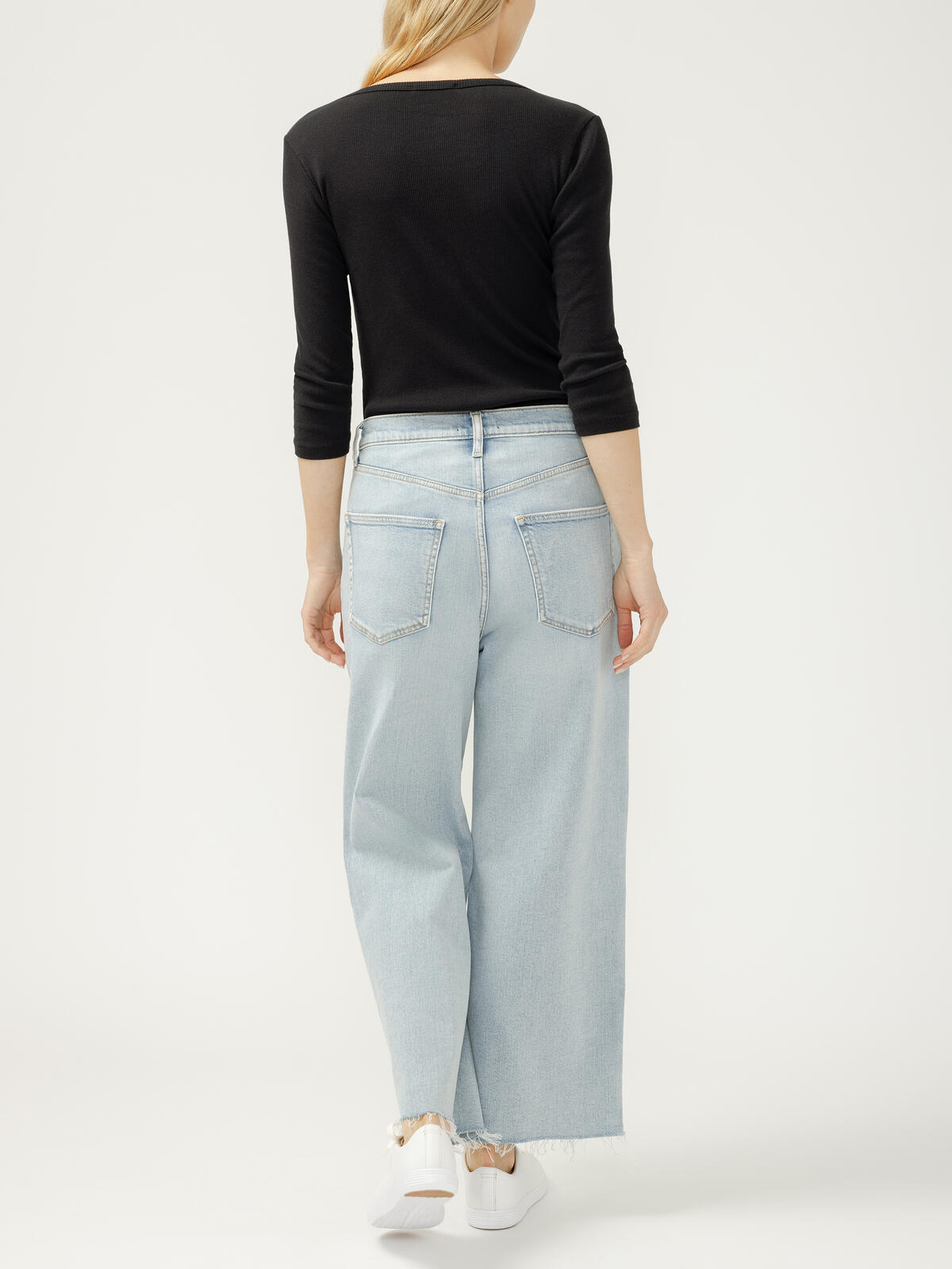 Easy Horizon Cropped Wide Leg Jeans by Silver Jeans Co.