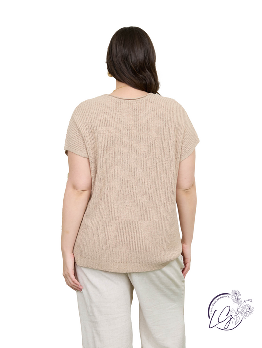 Curvy Sundell Split Neck Pullover Top