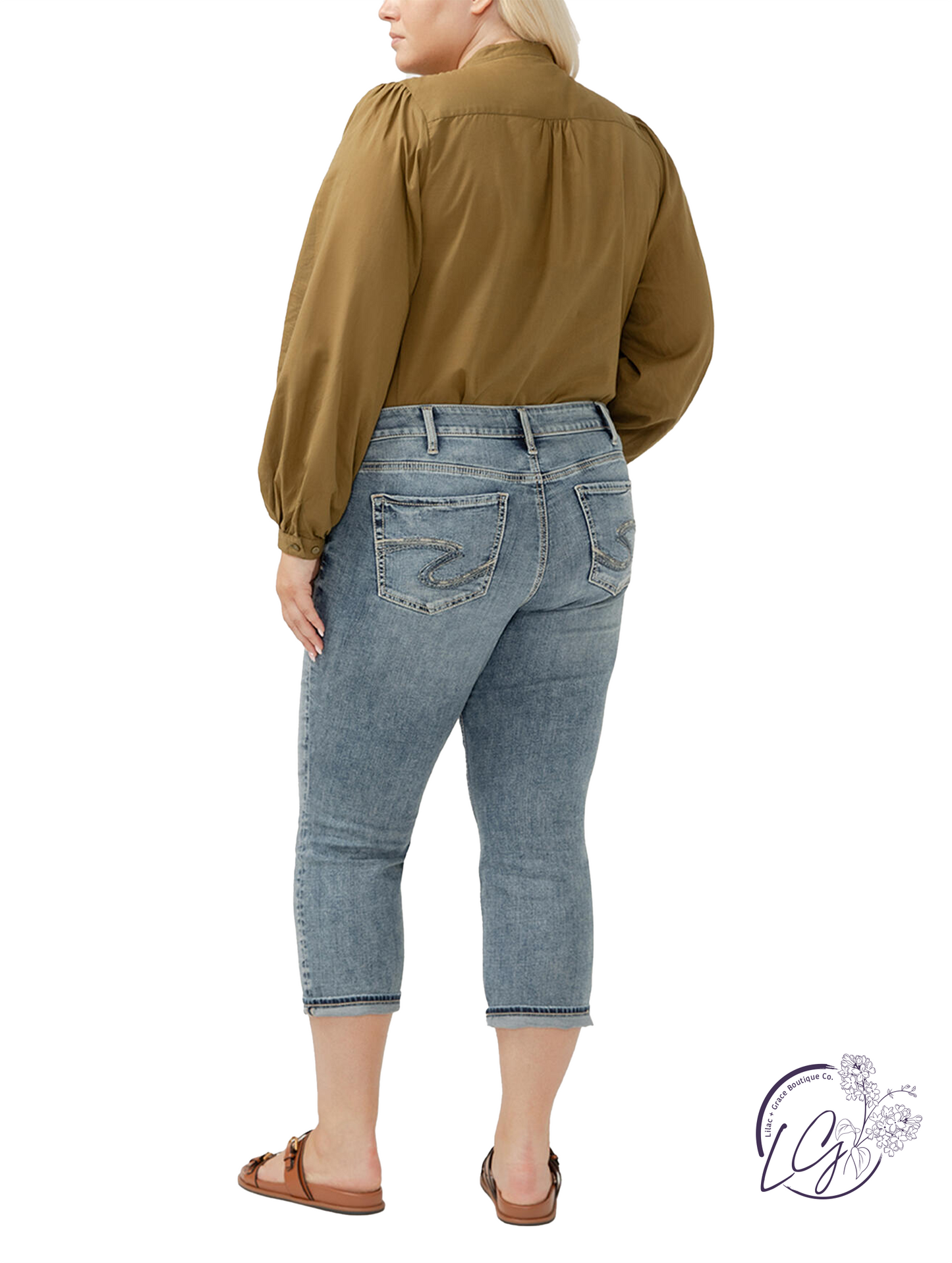 Curvy Renata Mid-Rise Luxe Stretch Capri by Silver Jeans