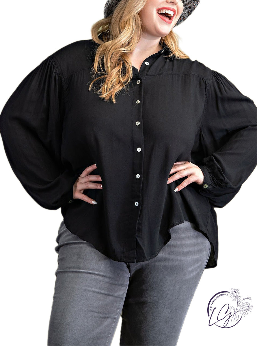 Curvy Buttoned Elegance Blouse