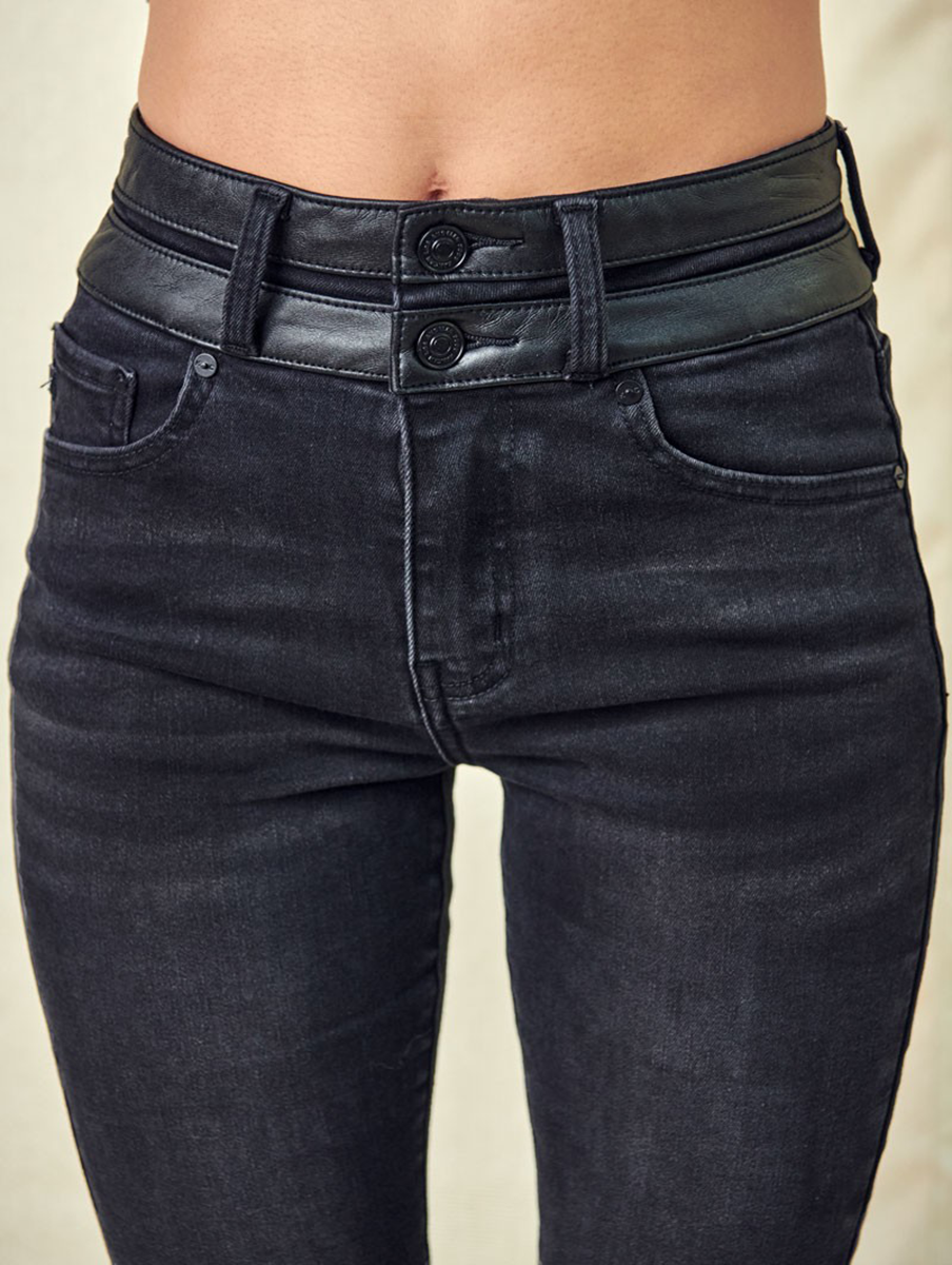 Cici High-Rise Waistband Detail Bootcut by KanCan