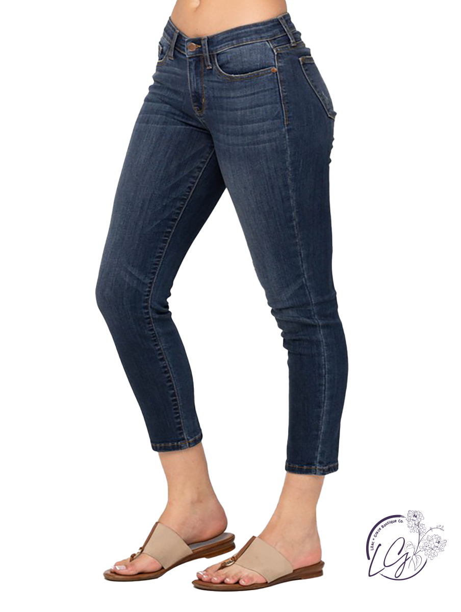 Maggie Mid-Rise Cropped Relaxed Fit by Judy Blue