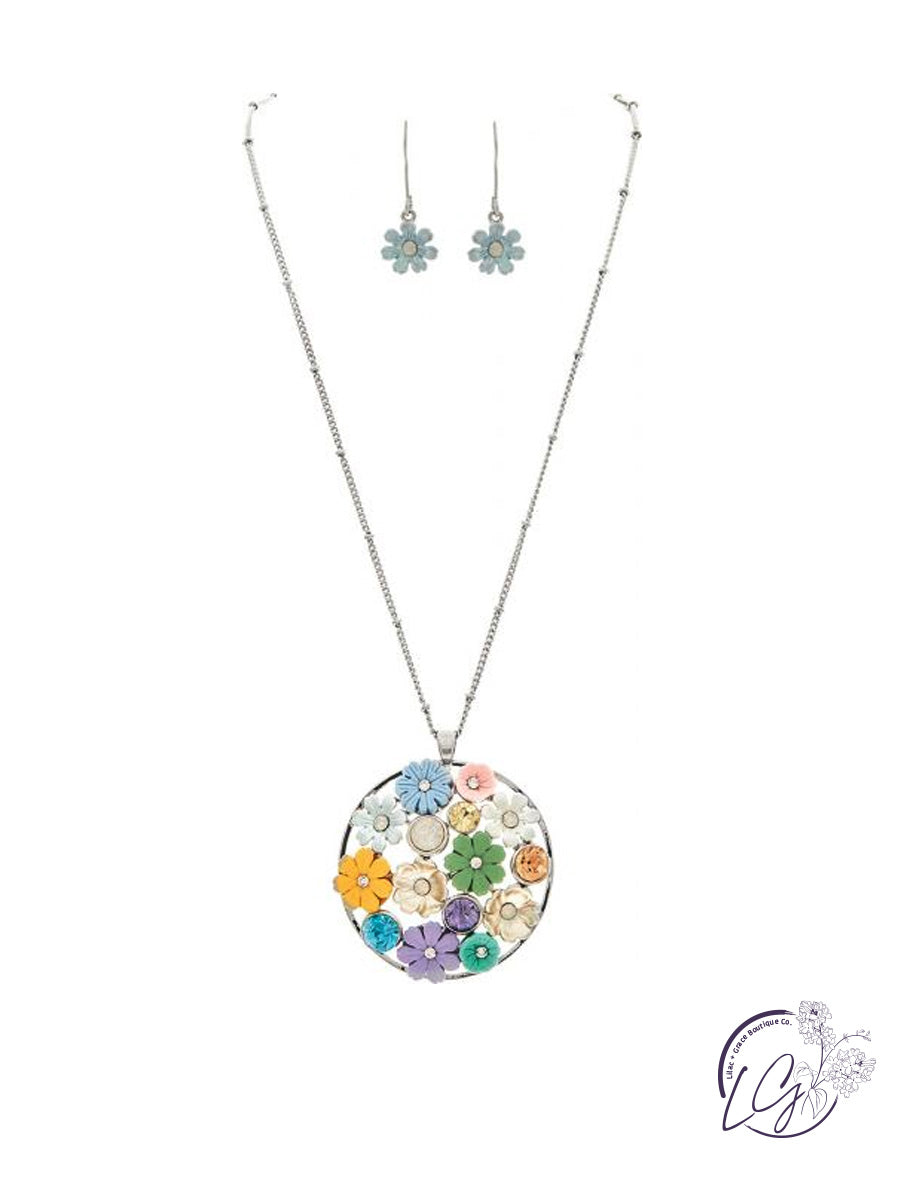 Silver Flower Bouquet Pendant Necklace Set