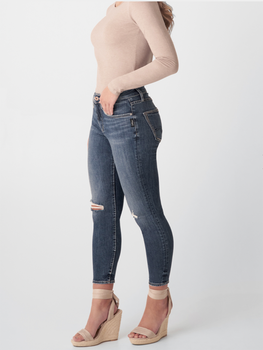 Avery High-Rise Skinny Crop Jeans by Silver Jeans