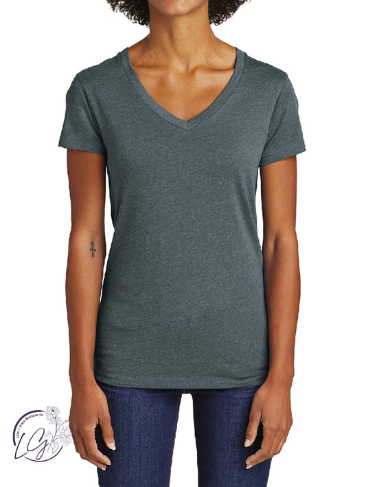 Signature Basic V-Neck Tee in Hth. Charcoal