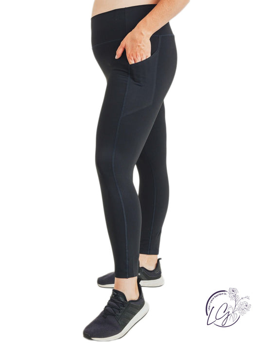 Curvy Laser-Cut Essential High-Rise Leggings