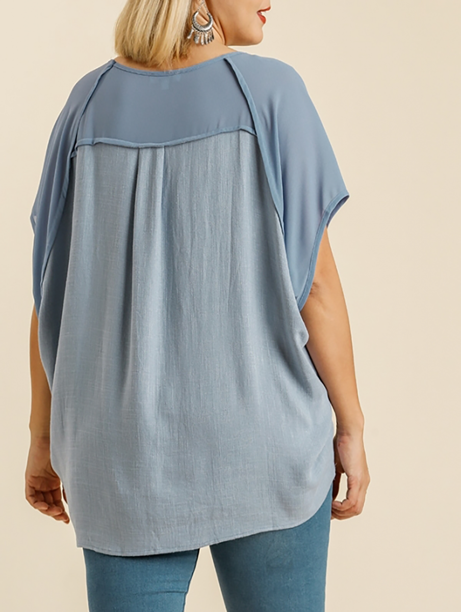 Curvy Hidden Love Linen Short Sleeve Top